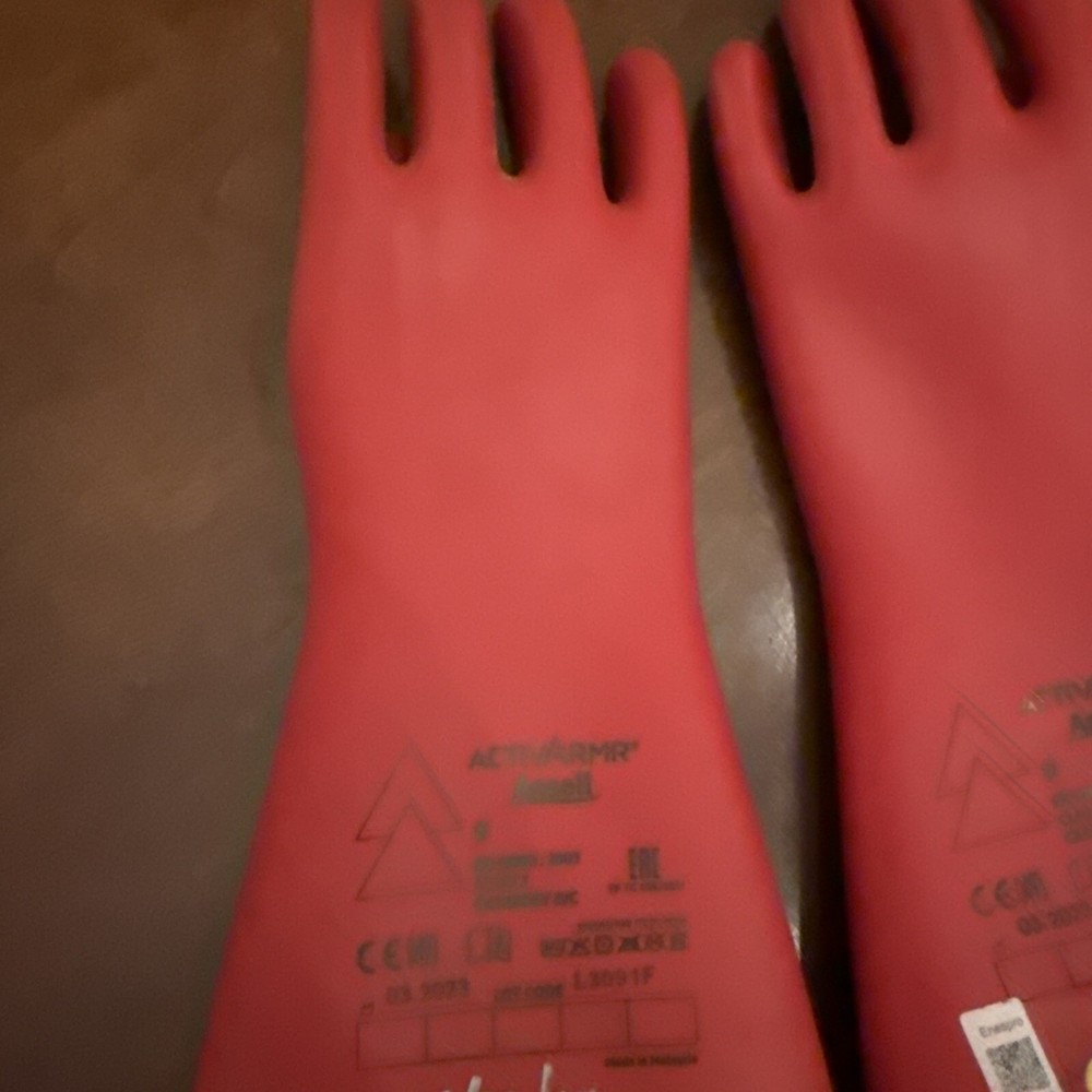 Ansell Class 2 Type 1 Electrical Gloves Max Volt 17000v AC