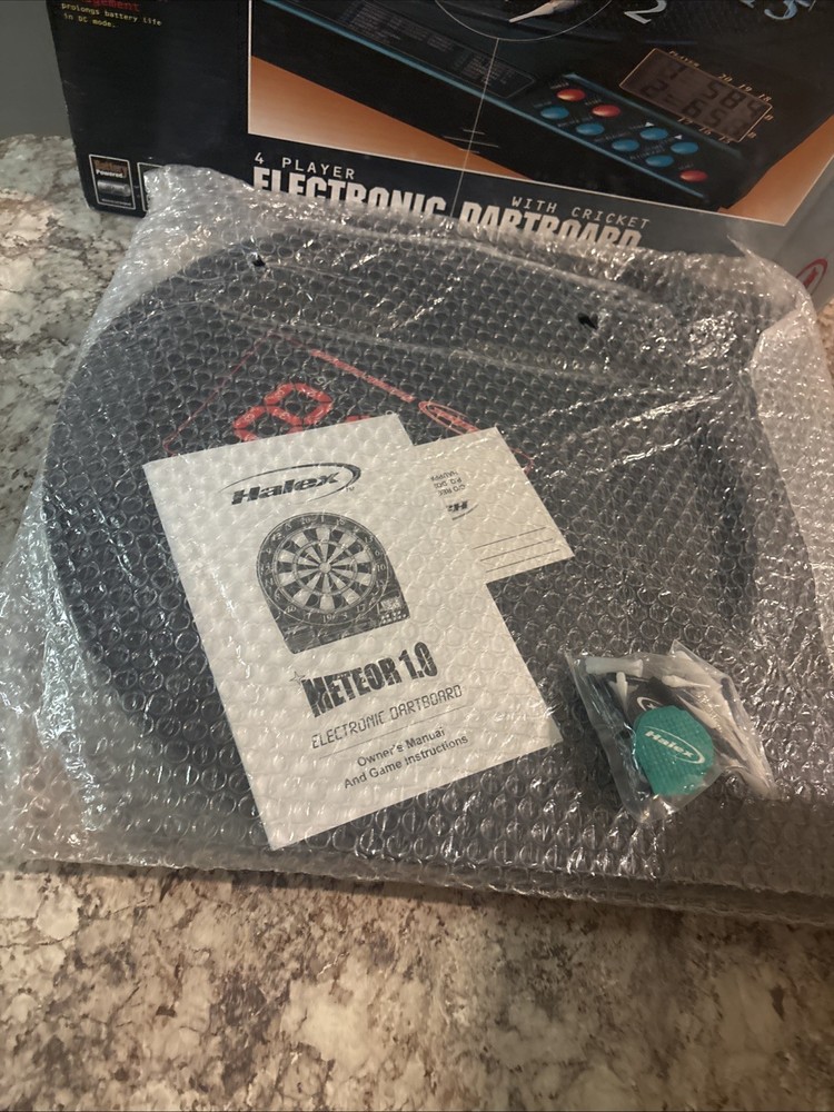 Halex Electronic Dartboard Meteor 1.0-4 Player 14 Games 75 Level Variations NOB
