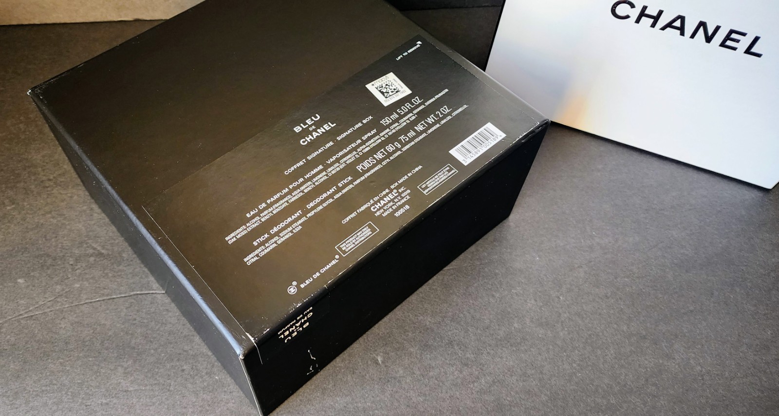 CHANEL Signature Gift Box – Luxury Rigid Presentation Box, Empty, Collectible