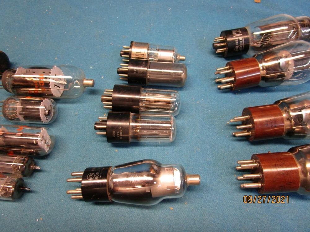 17 Used Untested RCA Vacuum Tubes Various Sizes and Styles