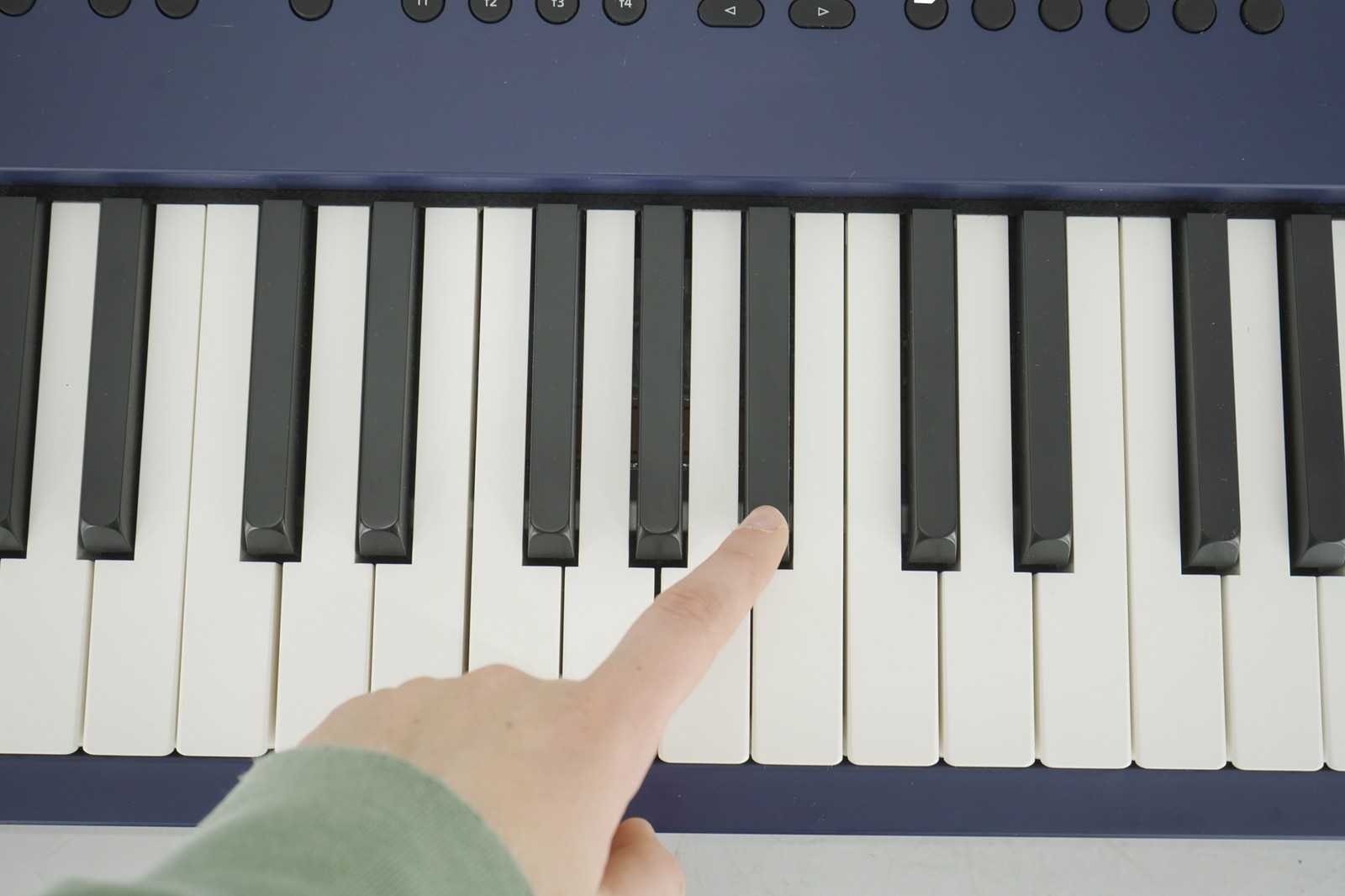 Roland GO:KEYS 3 Music Creation Keyboard Midnight Blue ISSUE