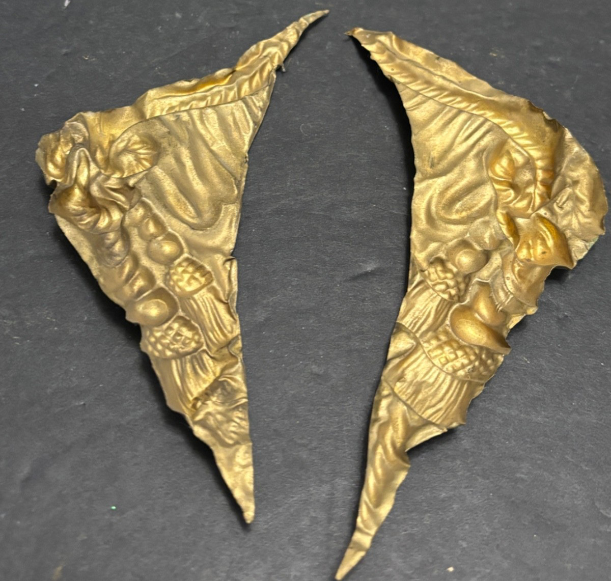 2 Decorative Antique Pressed Brass CORNERS Embossed ROPE & TASSEL Embellishments