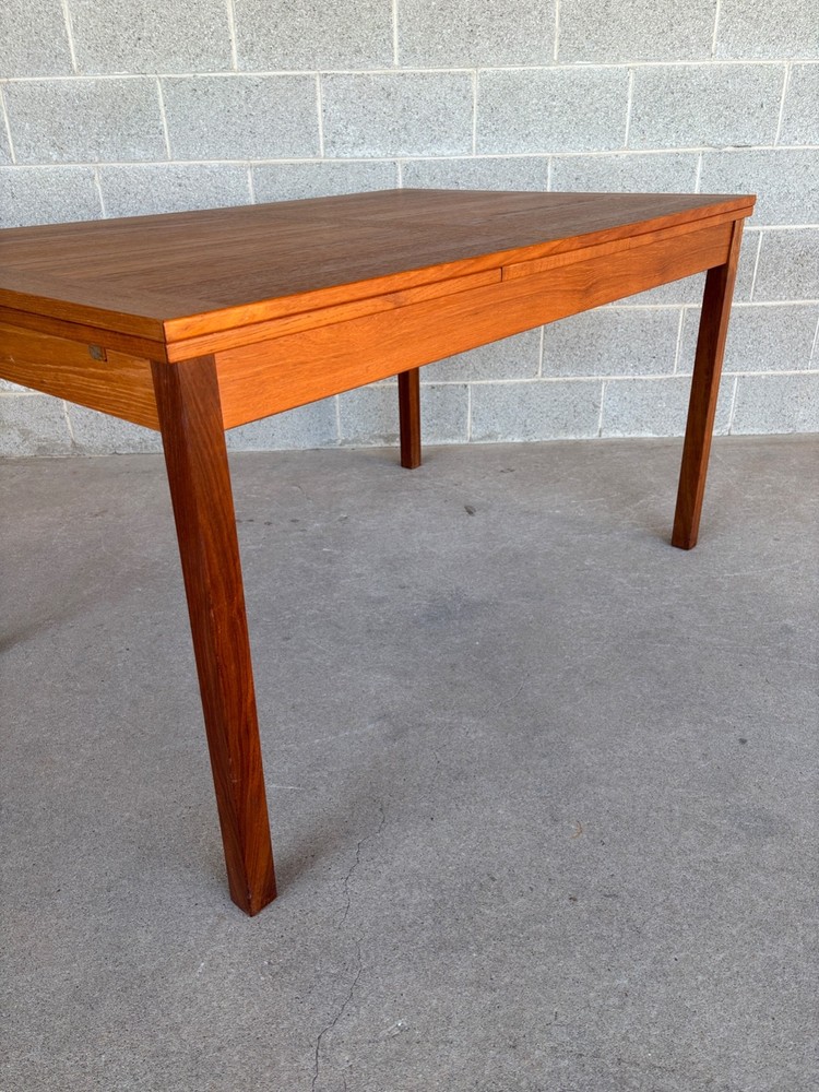 ANSAGER MOBLER 92 "DANISH MODERN TEAK TWIN LEAF EXTENSION DINING TABLE