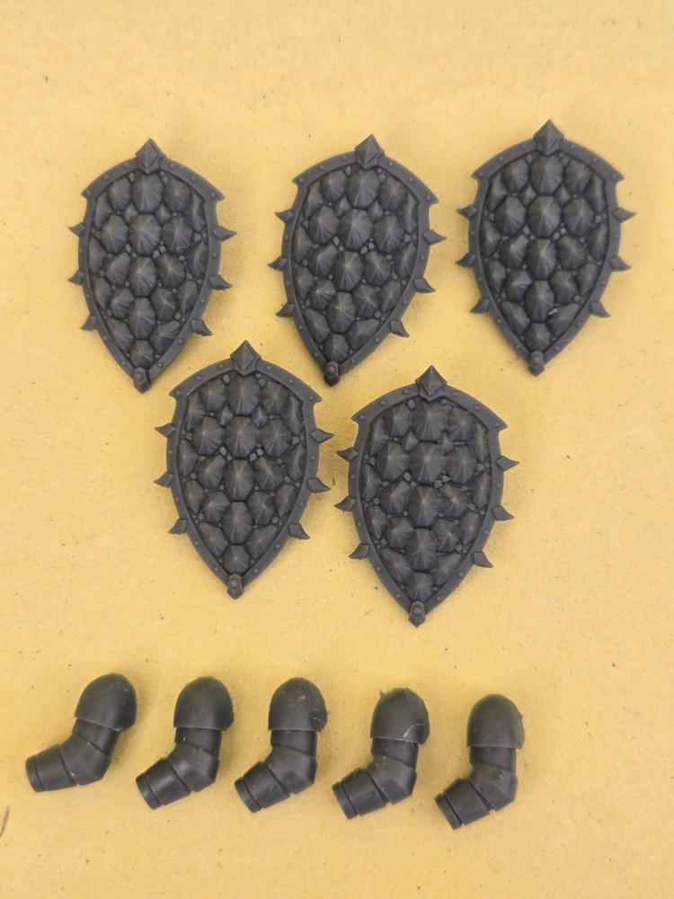 Shields - Anvil Wardens - Greytide Studio - BITS - MULTILISTING - Salamanders