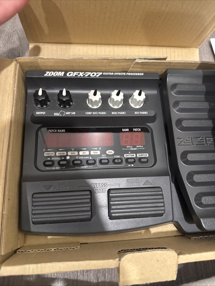 Zoom GFX-707 Guitar Effects Processor
