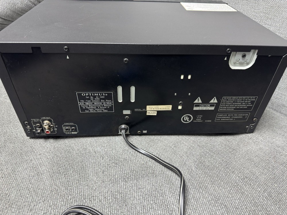 Optimus Compact Disk Changer - CD-FILE 25 Disk - CD-8350 (For Parts/Not Working)