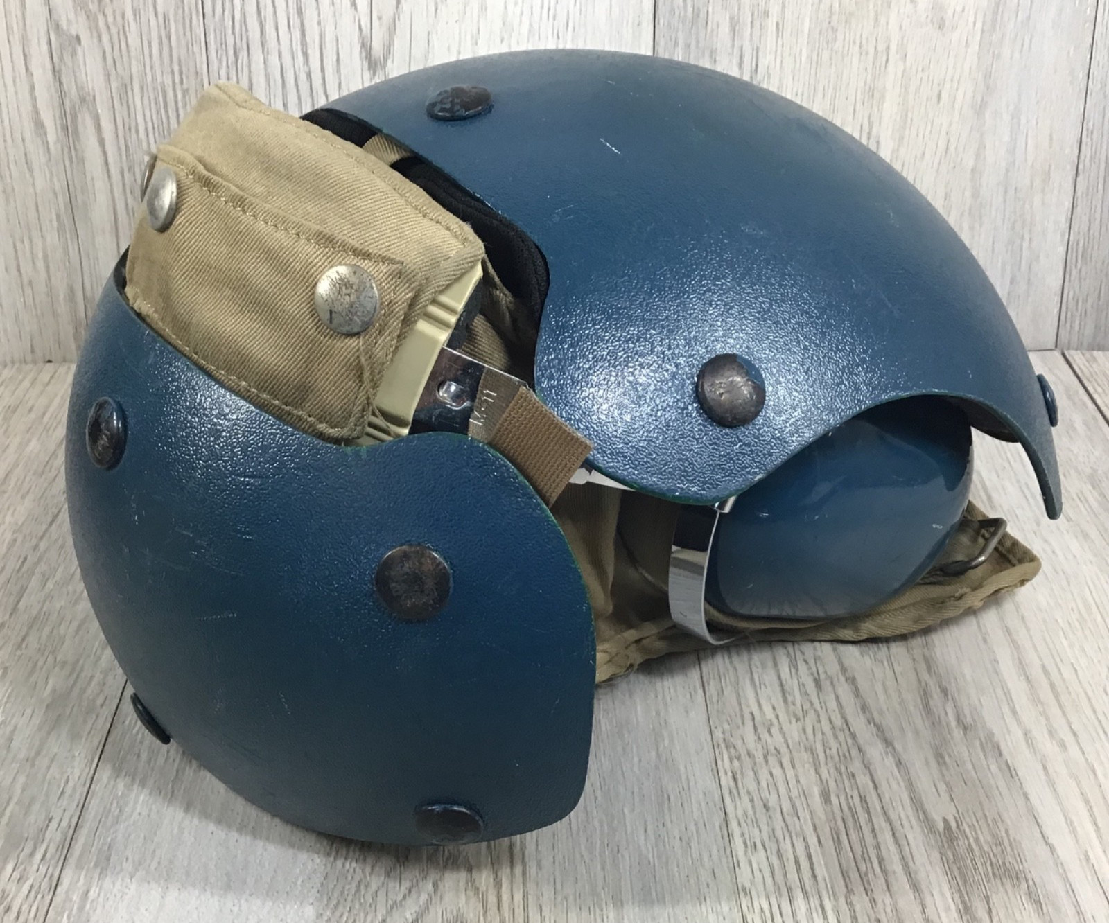 1982 Flight Deck Crewman's Helmet w/Ear Protection Size 7 1/4 MIL-H-81735 (AS)