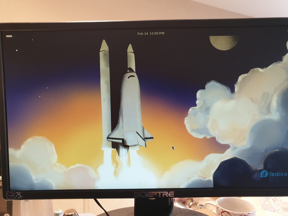 Linux Fedora V43-1.6, 64-bit, Bootable Live and Install USB Flash Drive