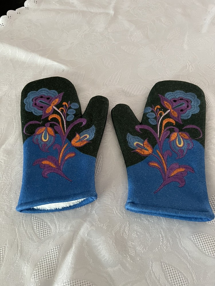 Handmade Fleec Lined Mittens Beautiful Embroidery