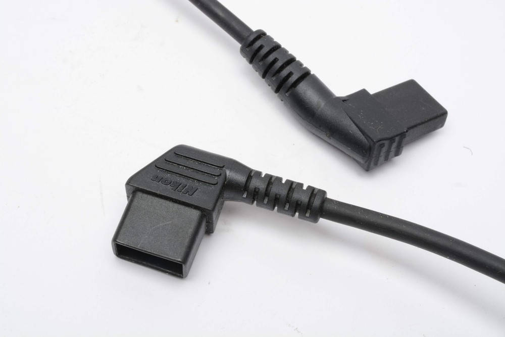 Nikon SC-16 Coiled Flash Sync Cord, Genuine