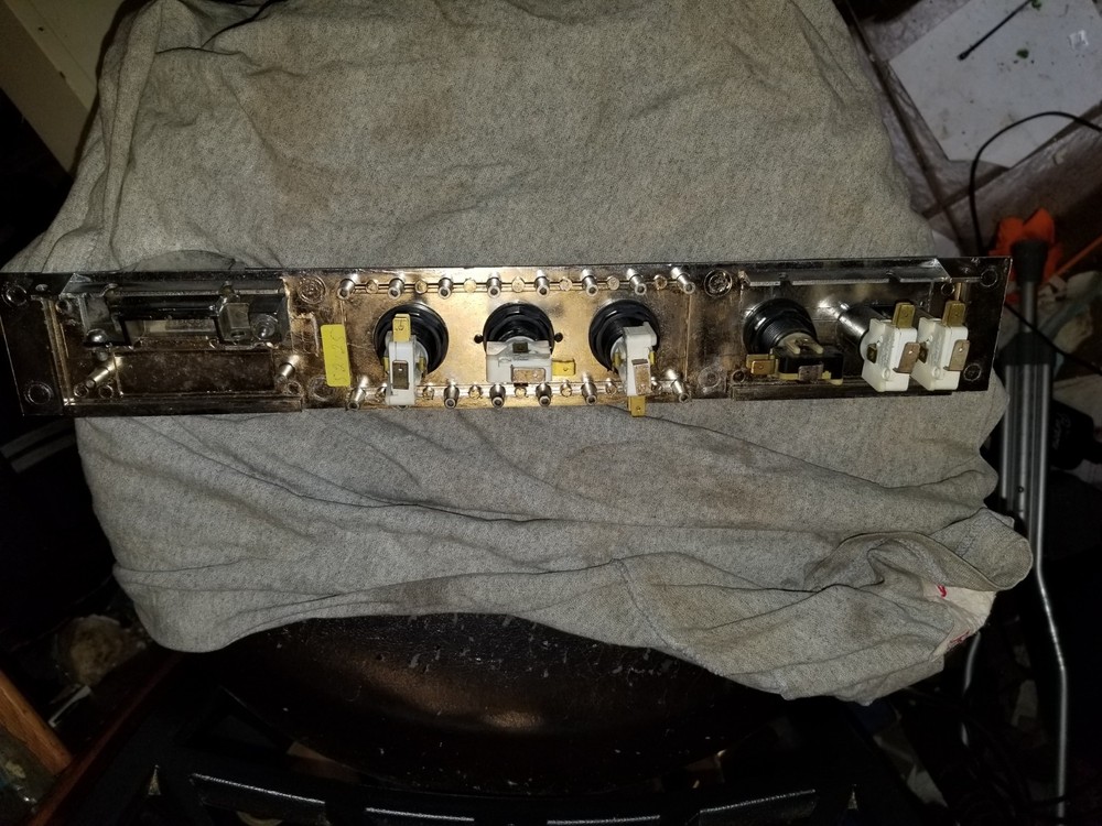 Casino game button controller face plate with coin op hole return button