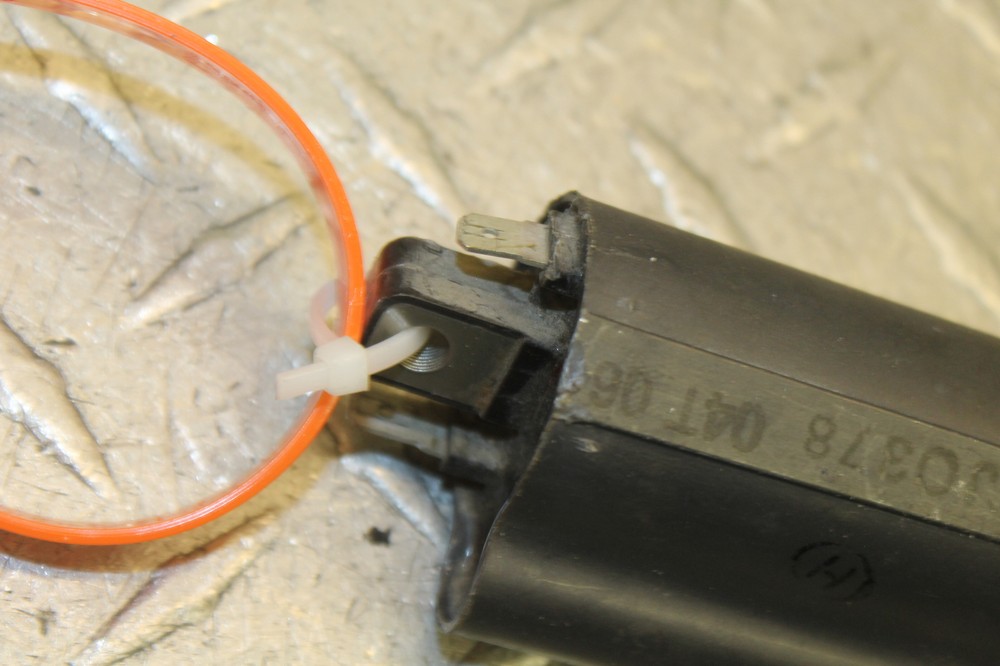 1997 SUZUKI TL1000S IGNITION COIL SPARK PLUG CAP