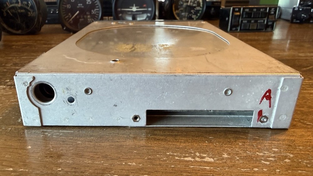 King KR87 ADF Receiver 066-1072-00 w Tray Bendix King Avionics Untested