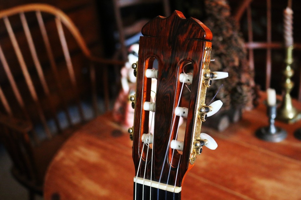 Vintage Ramirez 1A classical guitar 1973