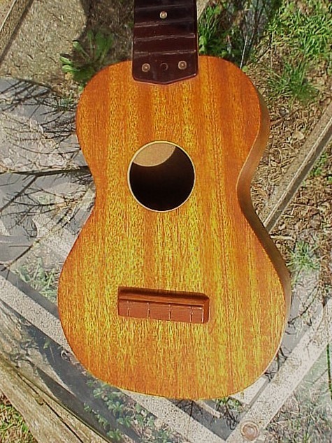 EXCELLENT! 1950s Solid Mahogany Harmony Roy Smeck Uke SOPRANO UKELELE No Strings