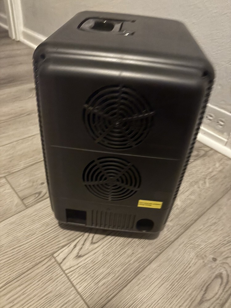 Frigidaire 0.35-cu ft Mini Fridge