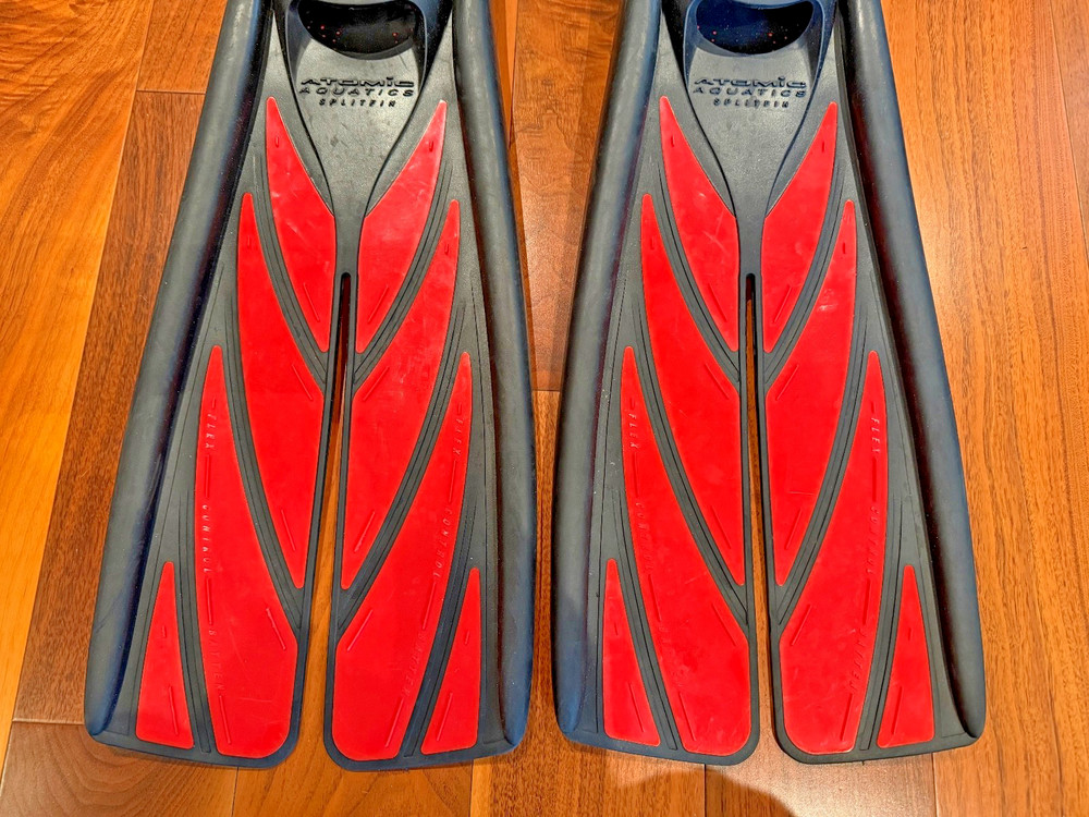 Atomic Aquatics Open Heel Splitfins upgraded w/Spring Strap Assembly - size XL