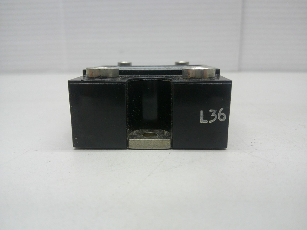 CRYDOM D2410 Solid State Relay, SPST-NO, 10 A, 280 VAC, Panel Mount, Screw, Zero