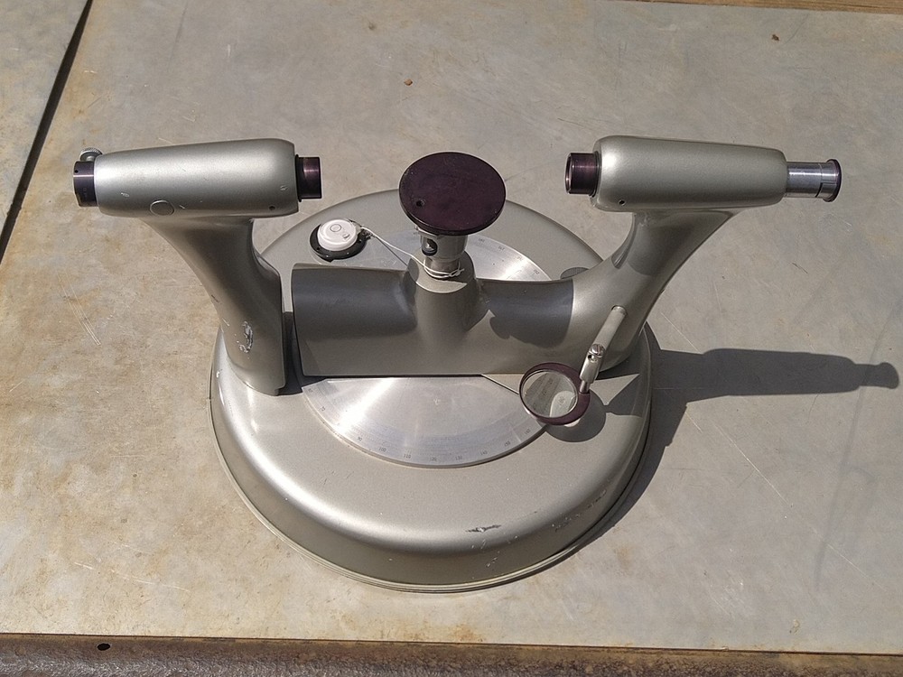 Vintage Gaertner Scientific Table Top Spectrometer Spectroscope
