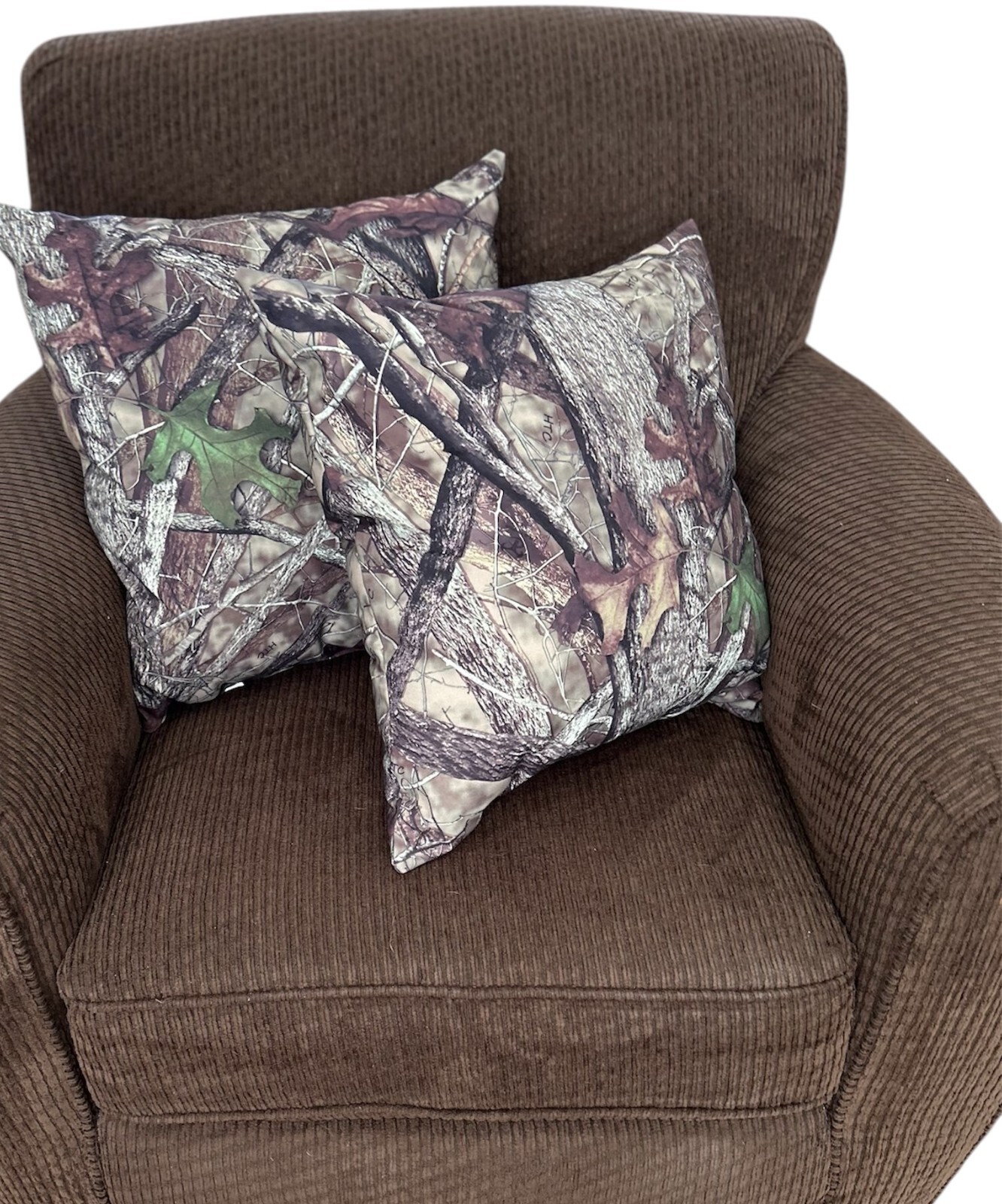 TrueTimber Camo Outdoor/Indoor Pillows– 18" x 18" (2-Pack) Made in USA