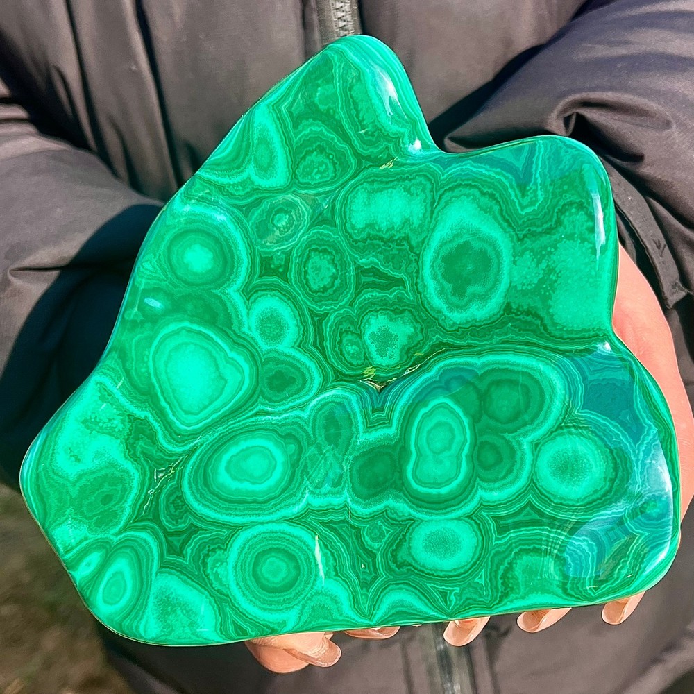 3.19LB  Glossy peacock stone random transparent cluster coarse sample