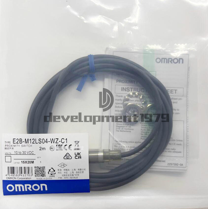 One New Omron E2B-M12LS04-WZ-C1 Proximity Sensor