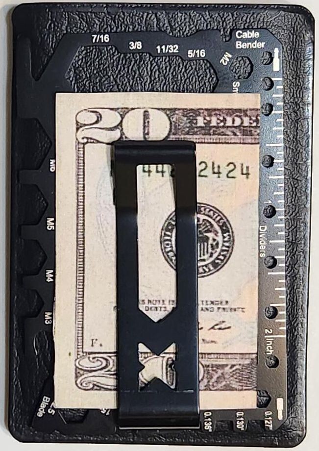 46 Function Credit Card Sized Survival Multitool with Removable Money Clip