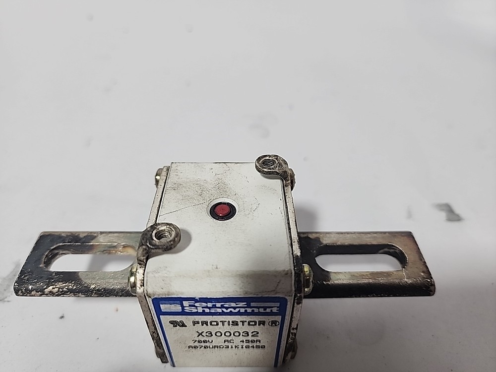 Ferraz Shawmut A070URD31KI0450 Protistor 700v 450a
