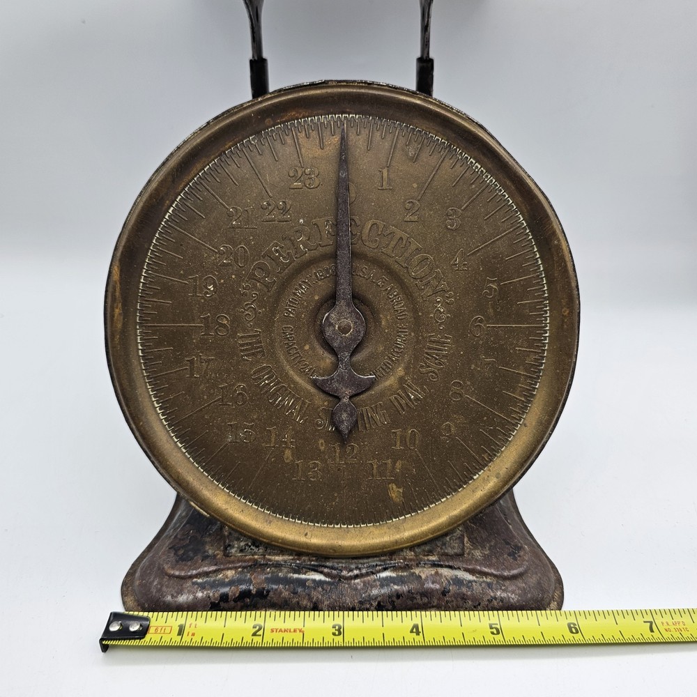 Antique Perfection Slanting Dial Scale 24 Lbs