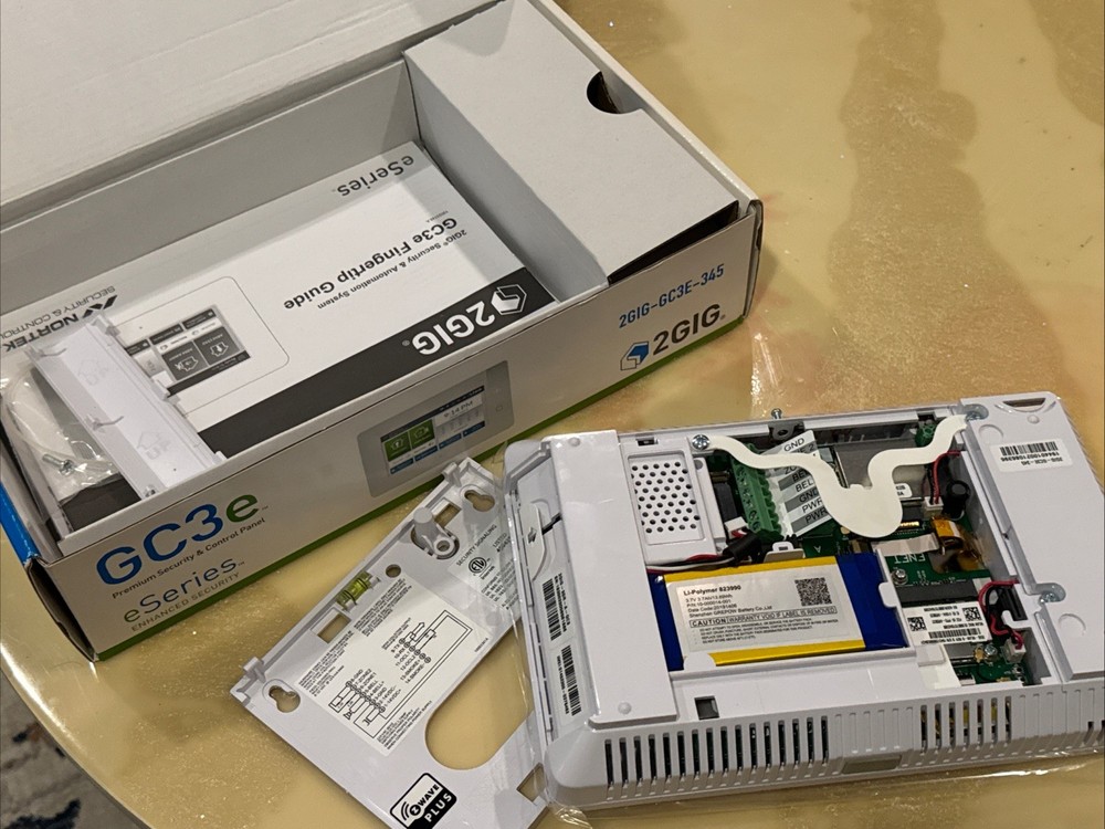 2GIG GC3E-345 7" Touch Screen Security and Control Panel - White