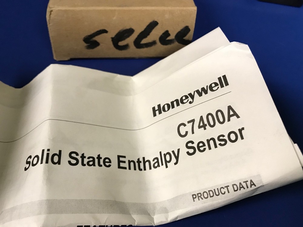 New in Factory Box Honeywell HH57AC078A Solid State Enthalpy Sensor C7400A