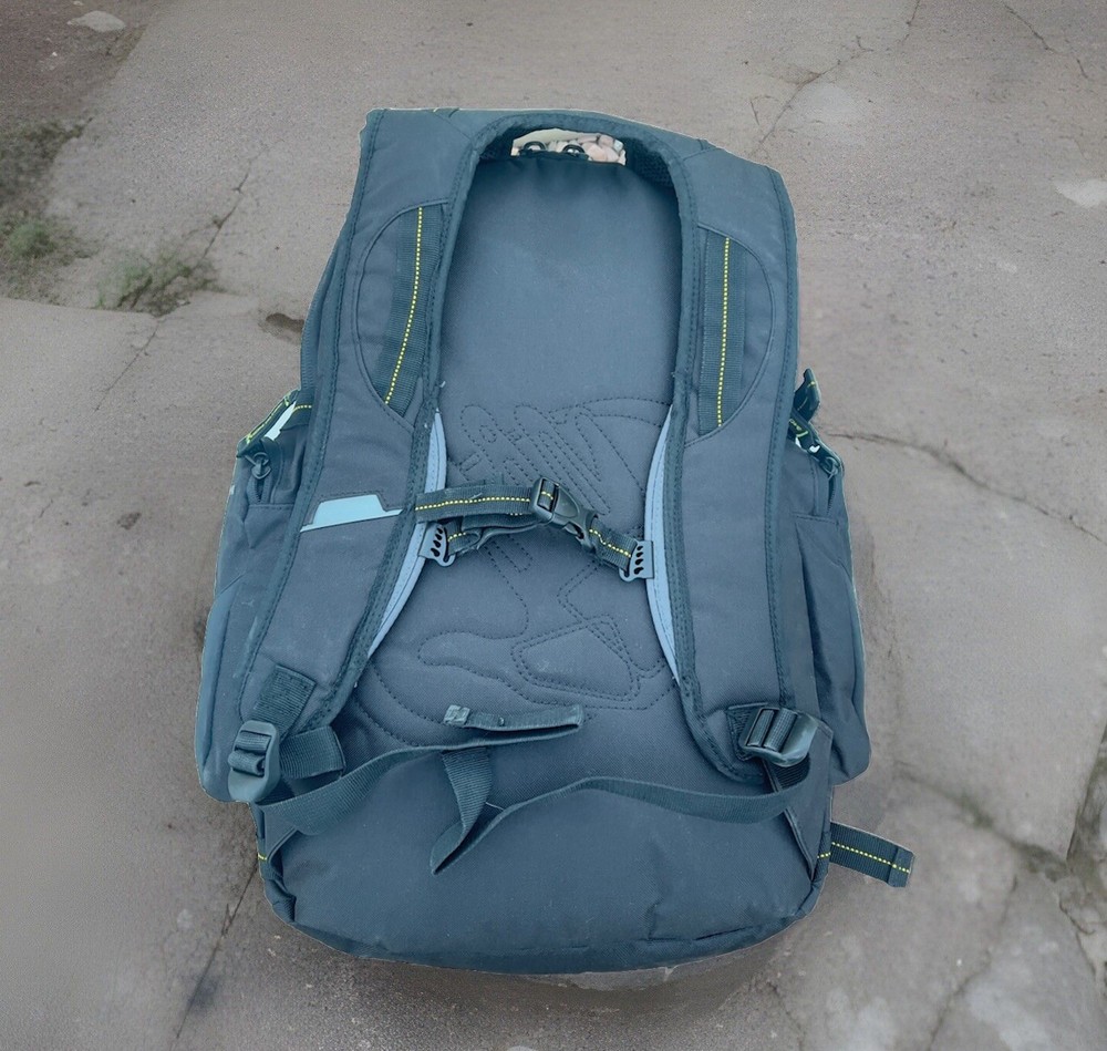 Large Body Glove Skateboard Threshold Backpack