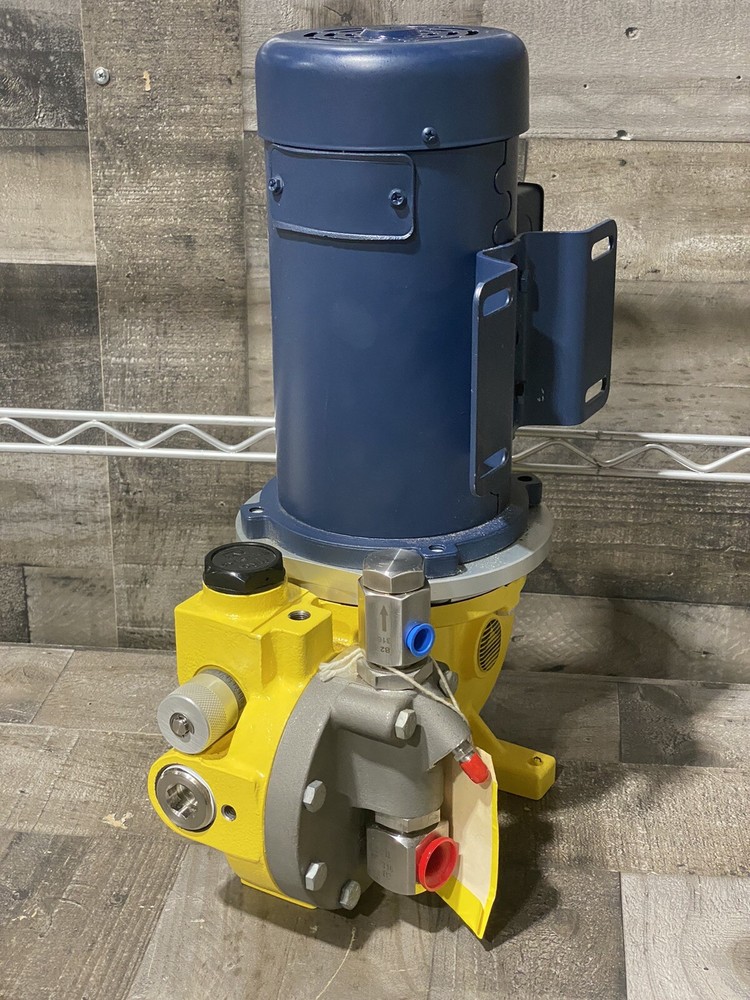 Milton Roy MRA11F24S5CPPNNNNY Metering Pump With A Minarik Speed controller New