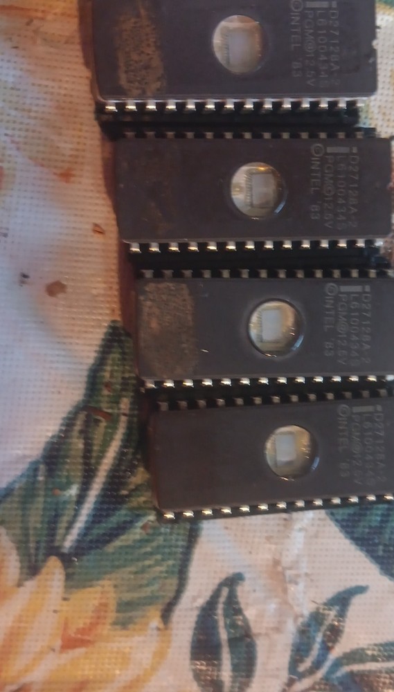 Intel D27128A EPROM Memory ICs 28-Pin Parallel Through-Hole Ceramic Copper