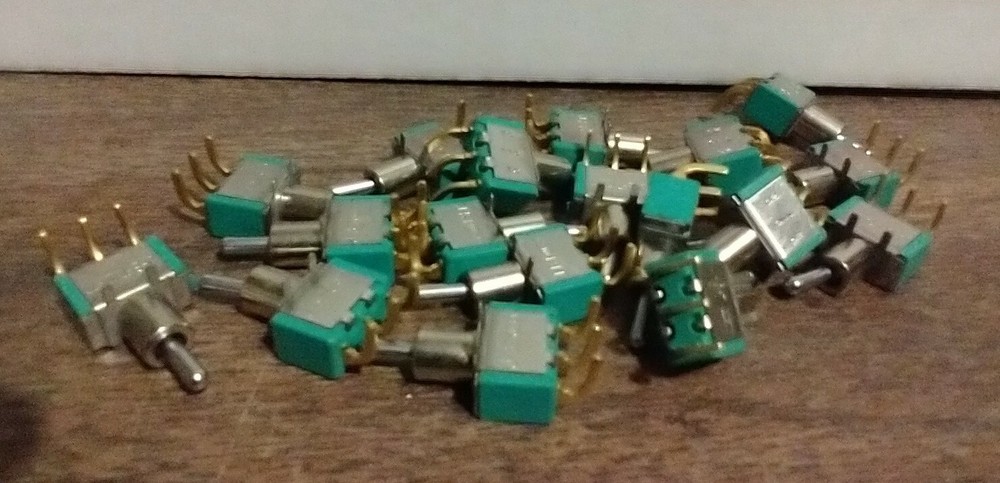 18 JBT J-B-T TOGGLE SWITCH ON-OFF-ON