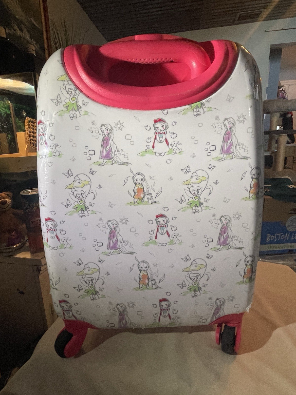 Disney Store Princess Animator Collection Hard-Side Carryon Rolling Luggage Pink