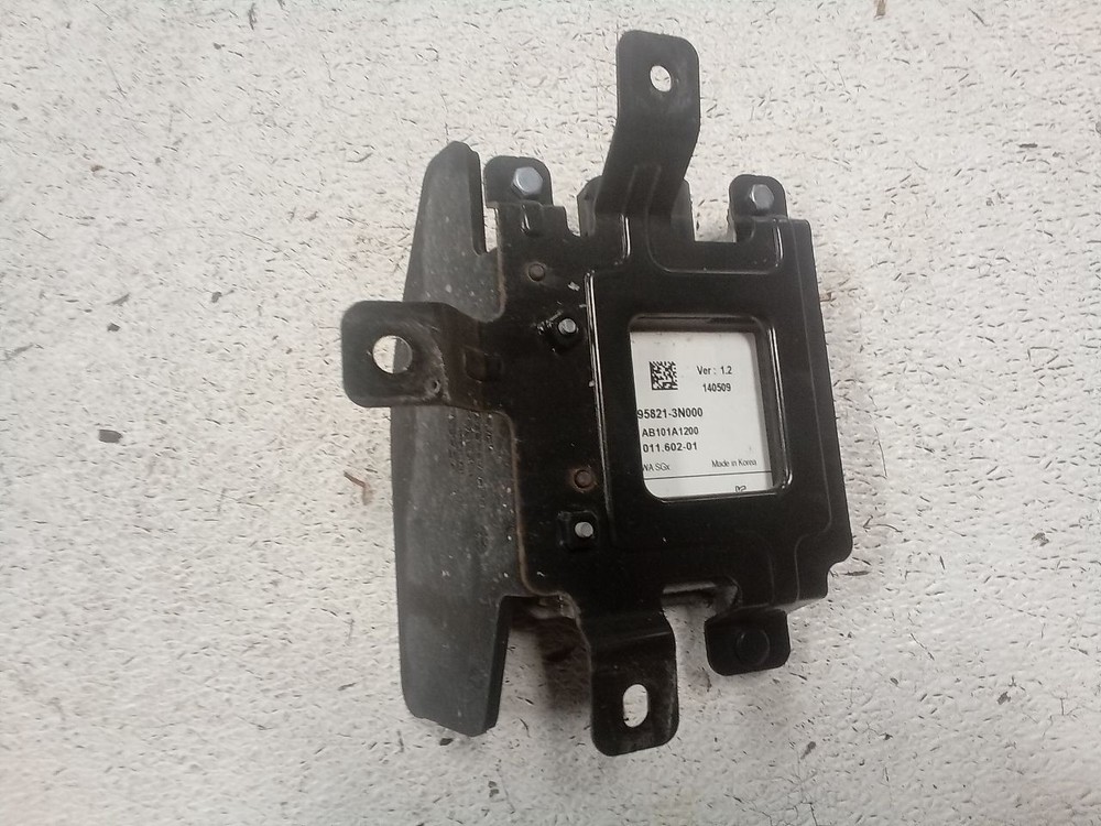 EQUUS 2015 Camera/Projector Right Side 317620