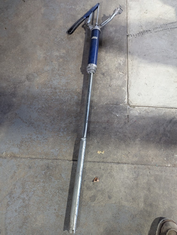 Lincoln - Lever Action Barrel Pump