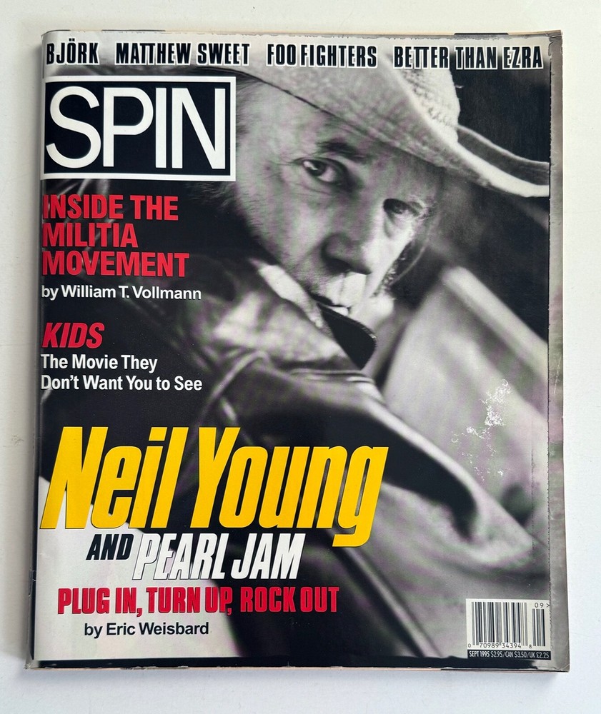 SPIN MAGAZINE SEPT. 1995 100% COMPLETE with POSTERS, NEIL YOUNG, CALVIN KLINE.