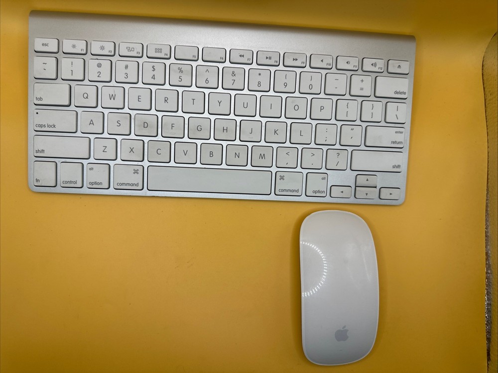 Bundle Apple A1314 Magic Keyboard Bluetooth Magic Mouse A1296 / Free Shipping