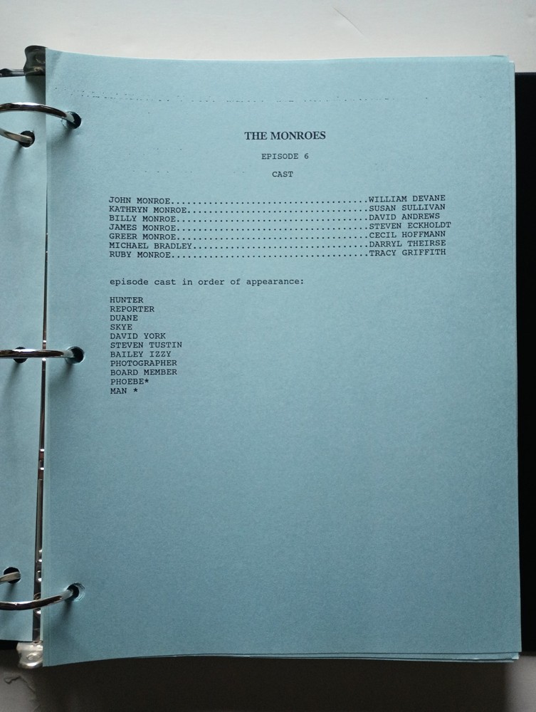 THE MONROES (1995) TV Soap Opera Scripts & Production Binder William Devane