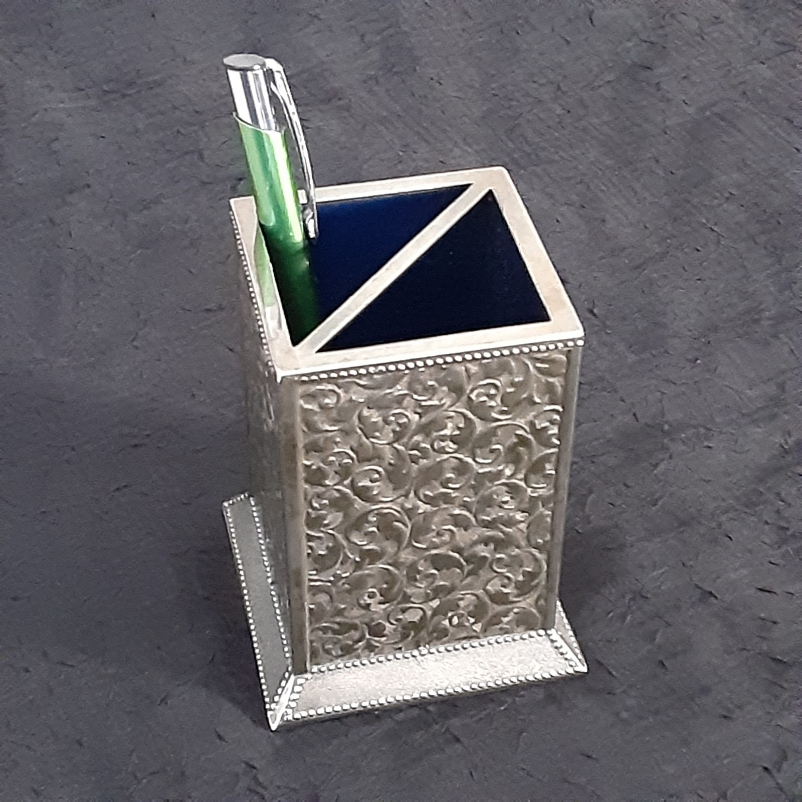 VTG Silver Plate Embossed Pen Pencil Stand Holder Square International Silver 4"