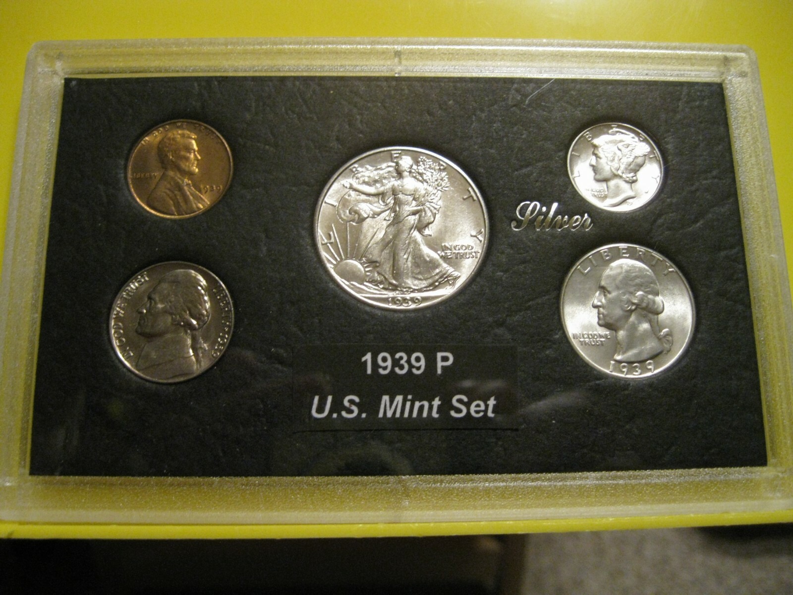 1939 P US Mint Set Brilliant Uncirculated!