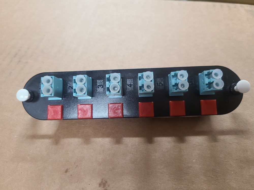 Corning CCH-CP12-E4 Patch Panel,6 LC Duplex 10Gig Aqua OM3/OM4 Adapters Open Box