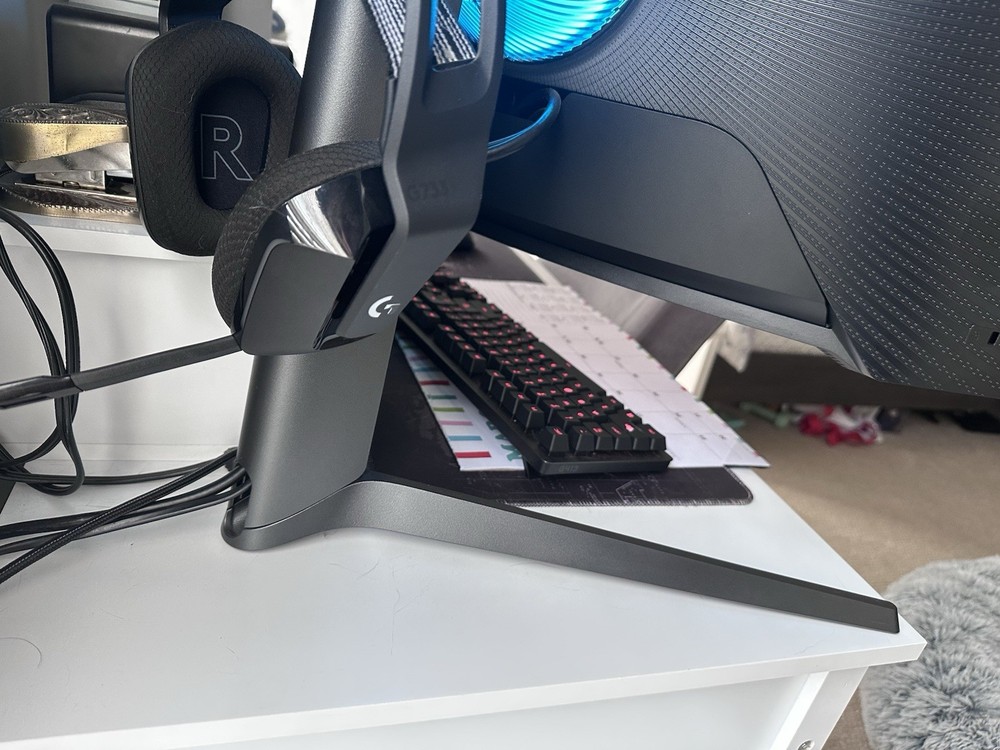 Gaming Pc W/ keyboard & Mouse