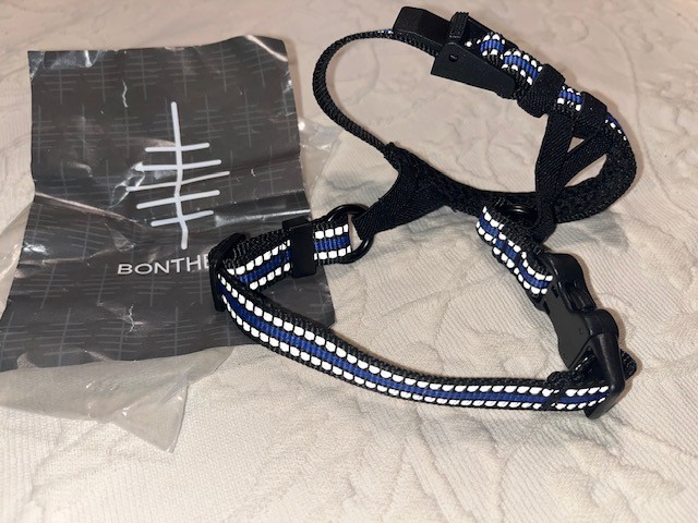 BONTHEE BLUE DOG MUZZLE NEW Open Snout for Drinking LARGE Adjustable Strap BITE