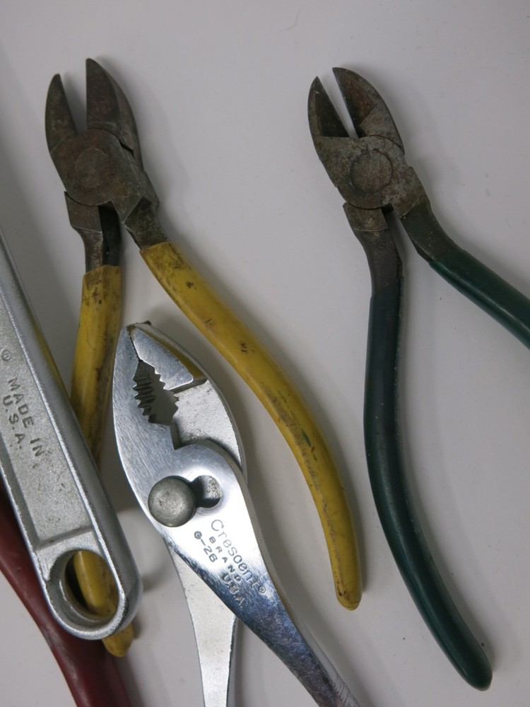 Hand Tools (10) As Shown Random Group / Not Cleaned / Big Metal Scissor Snips