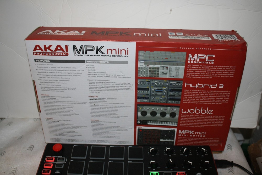 AKAI PROFESSIONAL MPK MINI COMPACT KEYBOARD AND PAD CONTROLLER