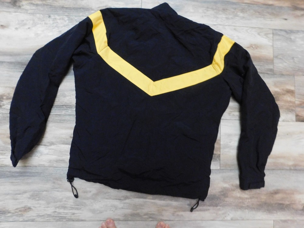 US ARMY APFU JACKET SIZE SMALL - REGULAR