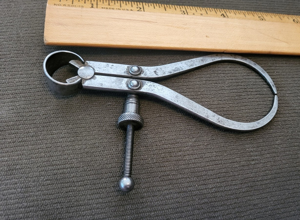 Starrett 4" Flat Leg Outside Caliper/Divider W Split Nut-B